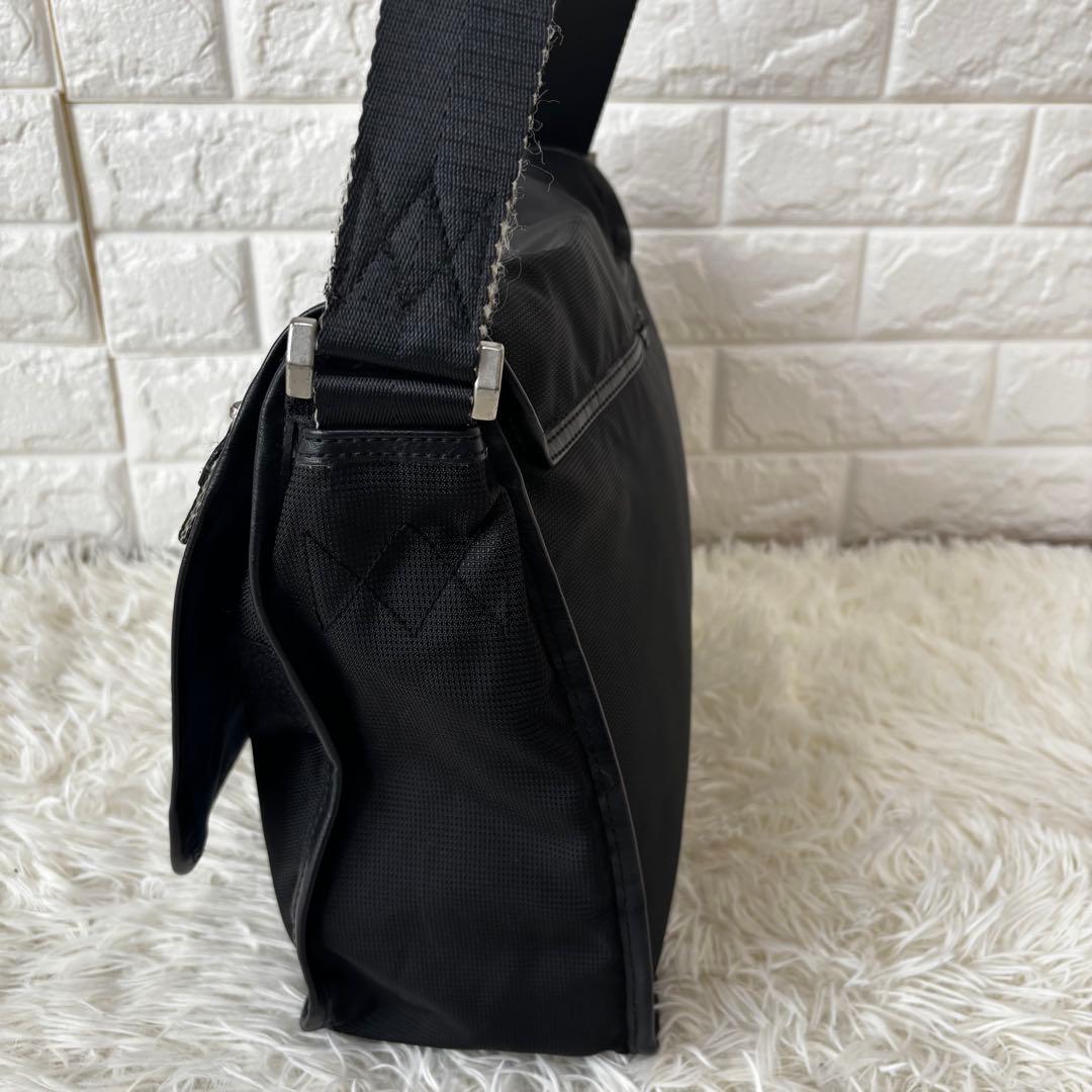 DIESEL✨大容量メッセンジャーバッグ　レザー×ナイロン　ロゴ刻印　y2k