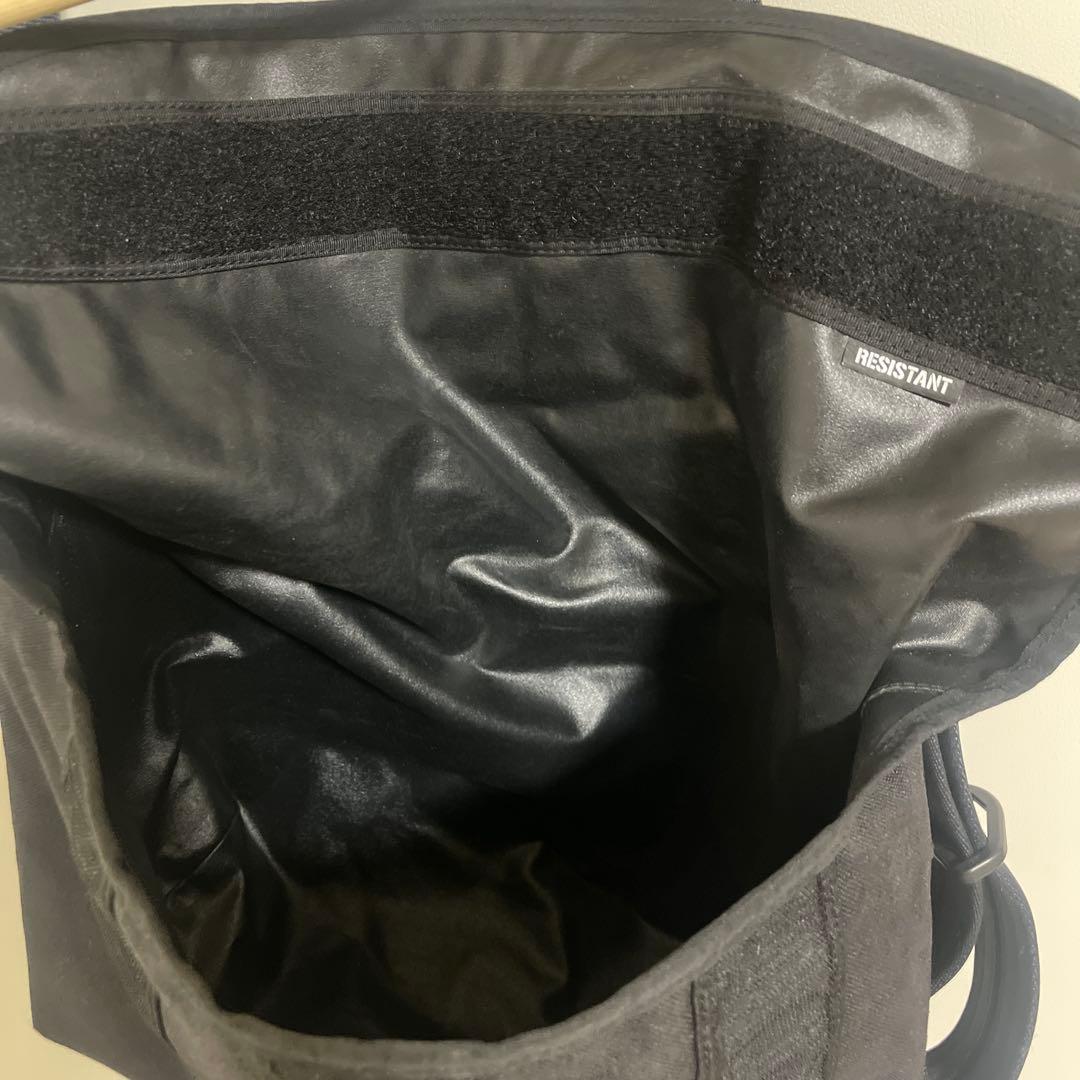 レジスタント　RESISTANT メッセンジャーバッグ