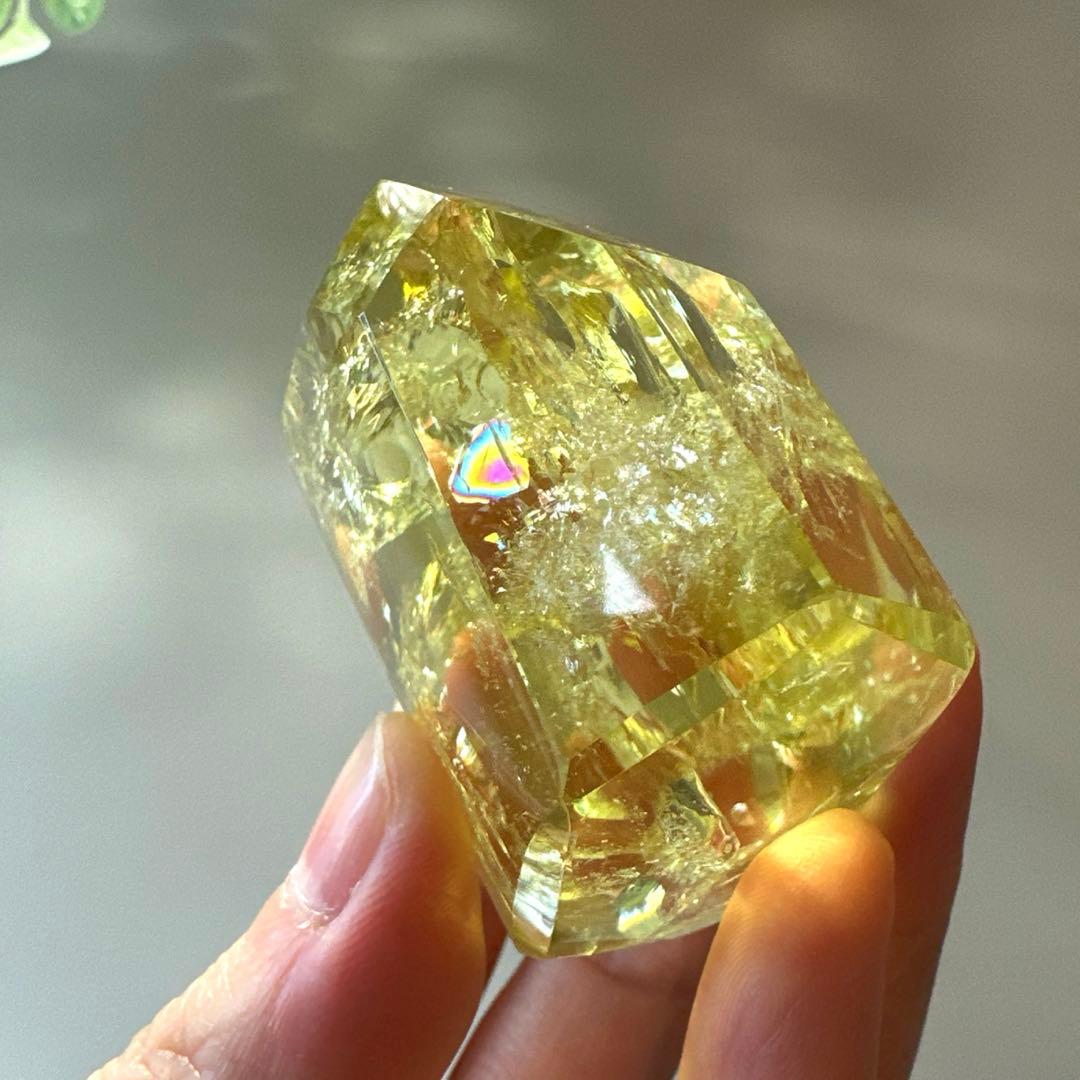 高品質　シトリン　虹　フリーフォーム　非加熱　122.3g レインボーシトリン