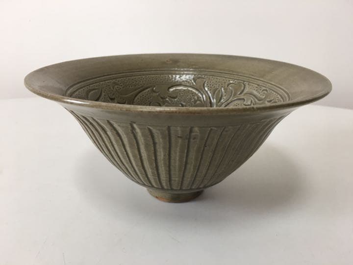 断捨離半特別割引　中国宋時代　耀州窯　青磁花紋鎬鉢　名品