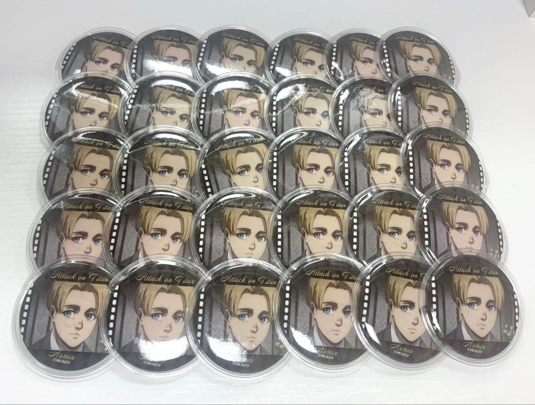 進撃の巨人 アルミン・アルレルト缶バッジ