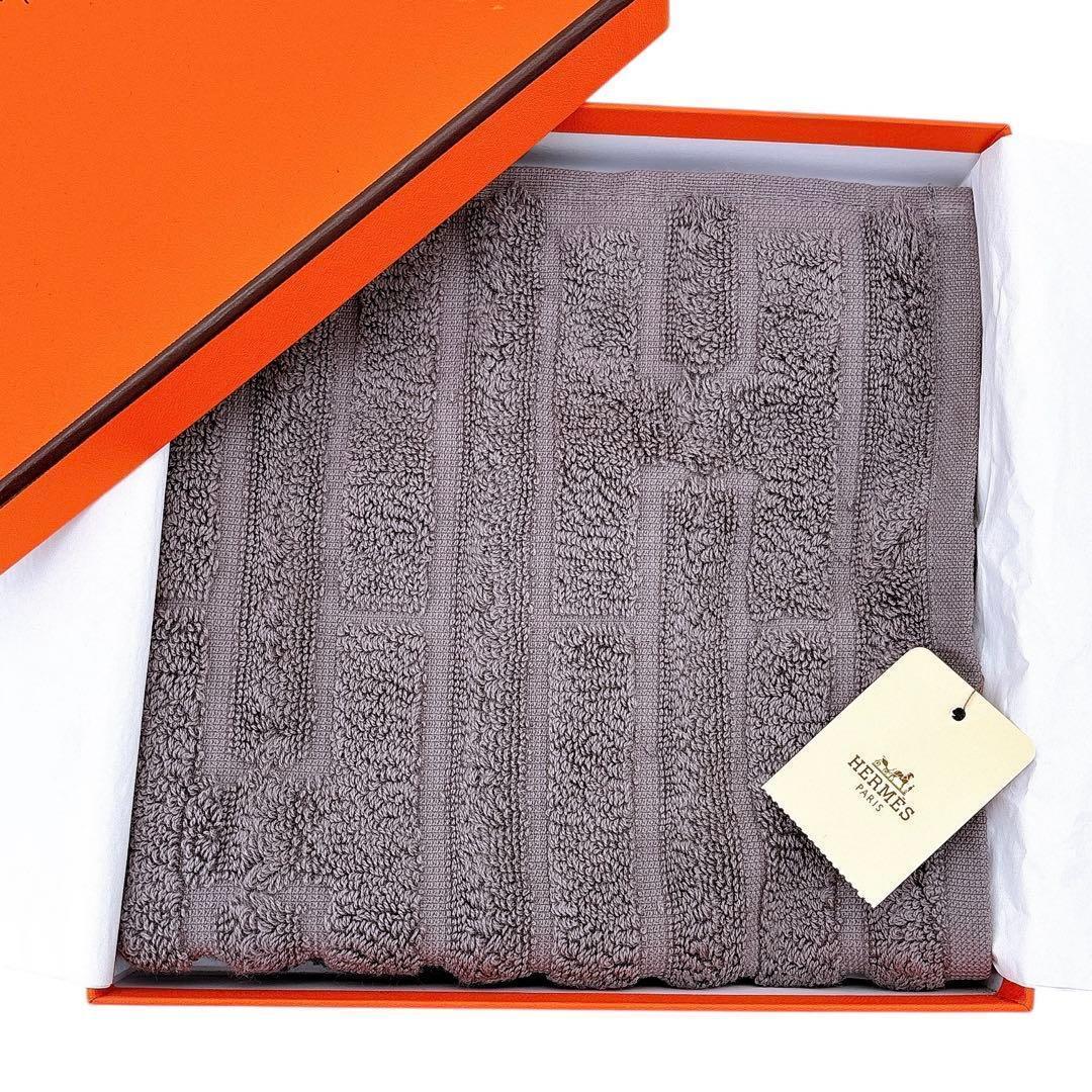 HERMES エルメス カレ ステアーズ タオル ハンカチ 新品 タグ・箱付き