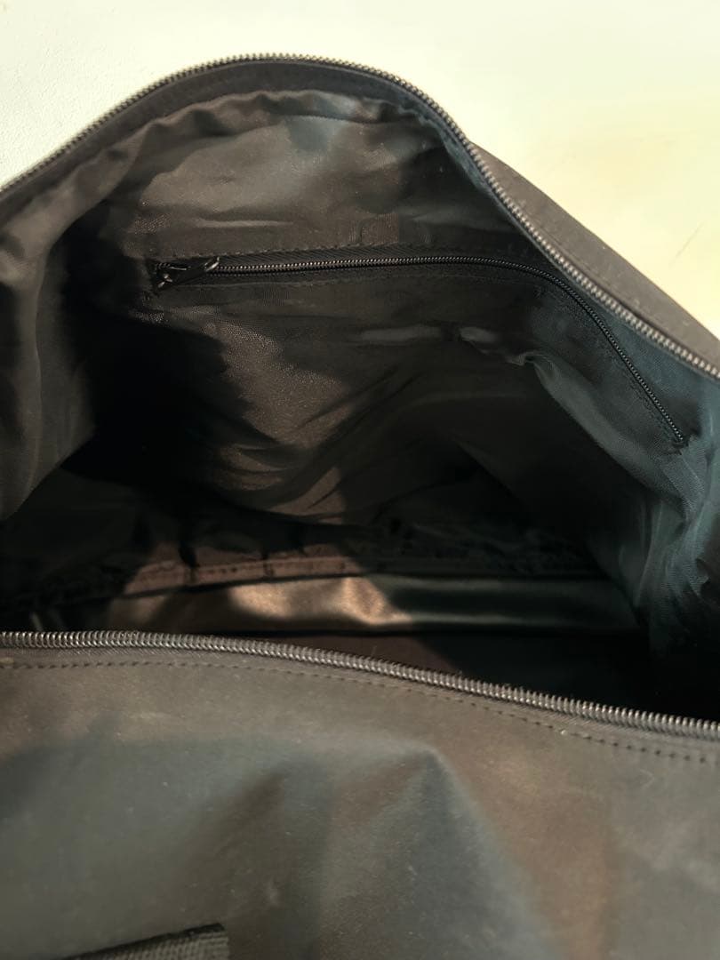 FENDI ￼キャリーケース黒ボストンバッグツーウェイ