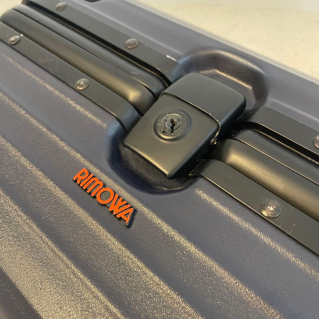 RIMOWA Samba Nova ビューティーケース 18L マットブルー