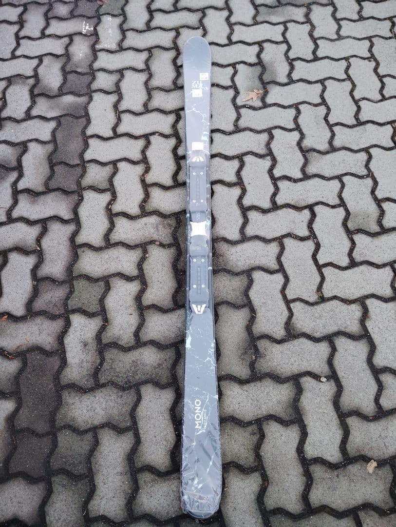 メル太郎　新品24 ZUMA黒系 168 フリースタイルスキー