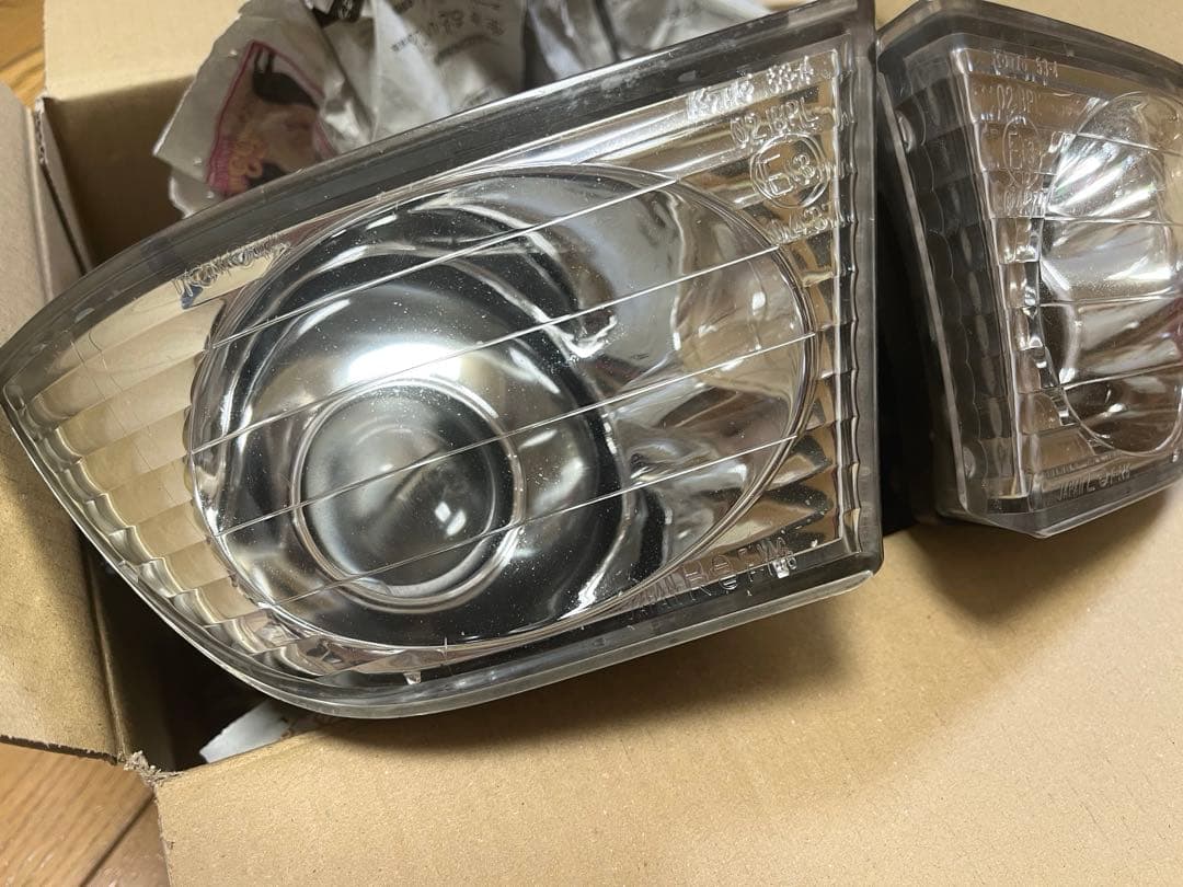 アルテッツァ　純正フォグランプ