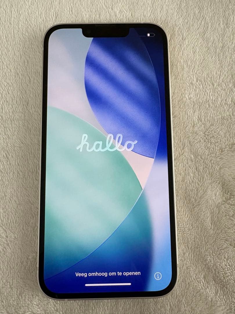 【シュリ】Apple iPhone 14 ホワイト 本体