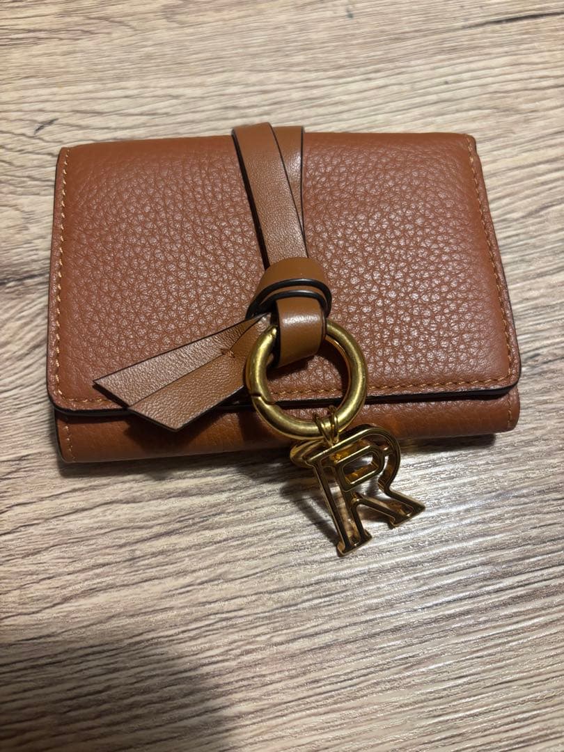 Chloé ALPHABETスモールトリフォールドウォレット 財布