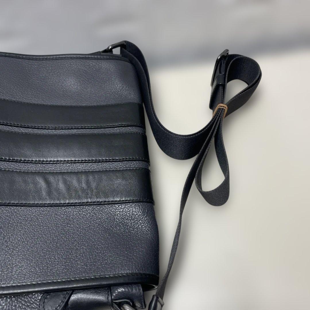 コーチ　coach メッセンジャー　ボンド　ペブルド　レザー　ショルダー