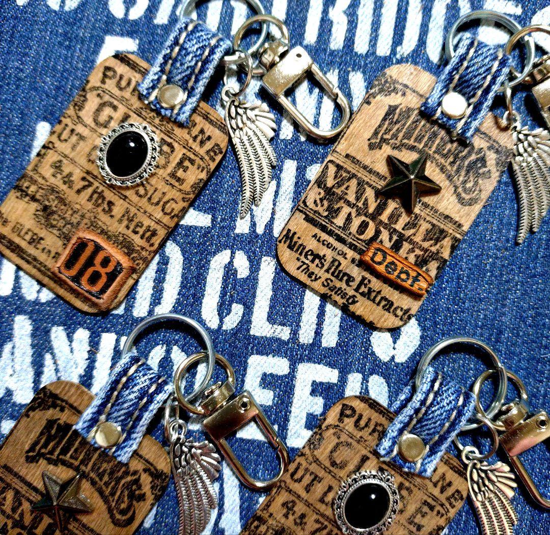 ウッドタグチャーム☆4個セット☆デニムリメイク