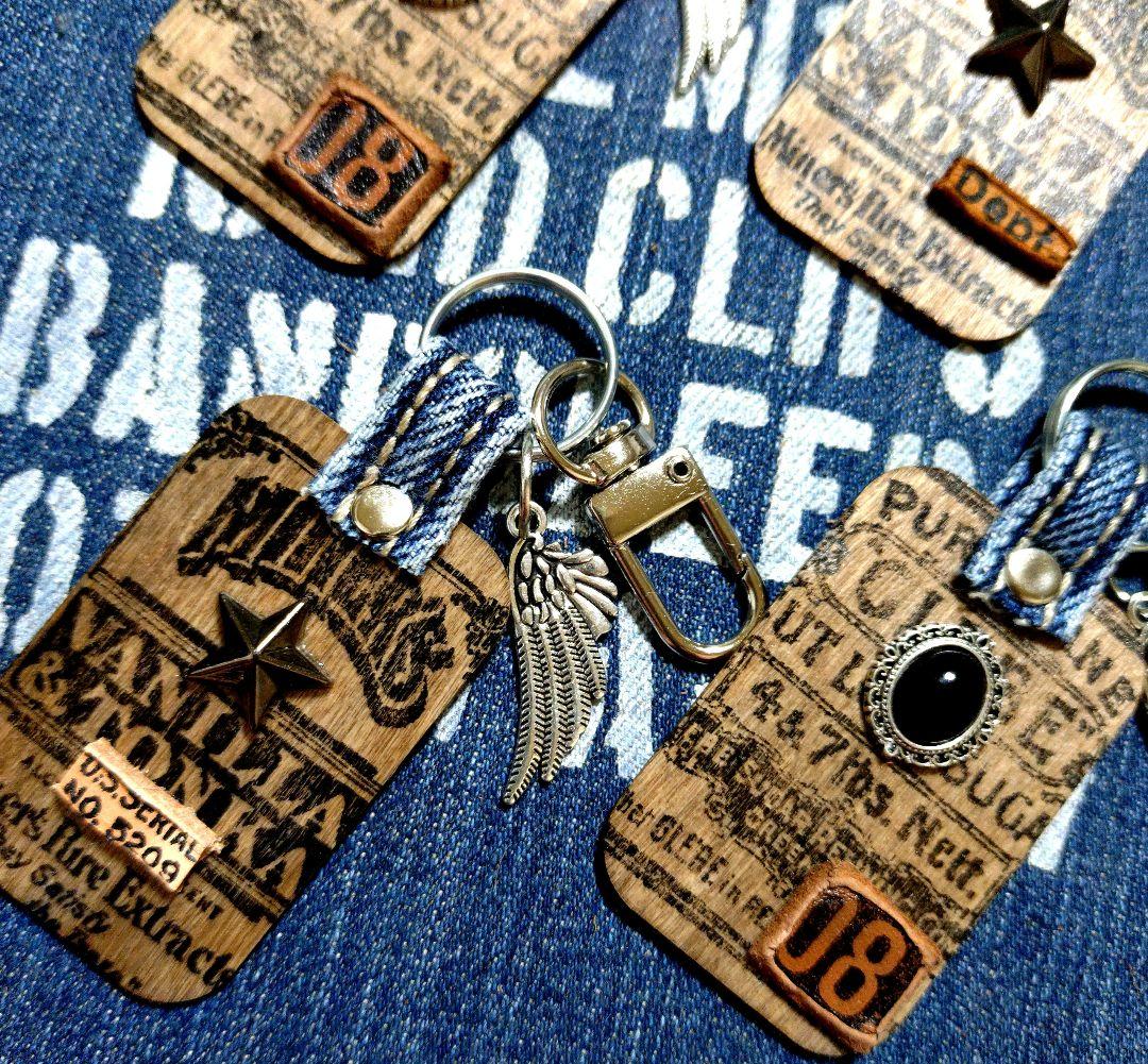 ウッドタグチャーム☆4個セット☆デニムリメイク