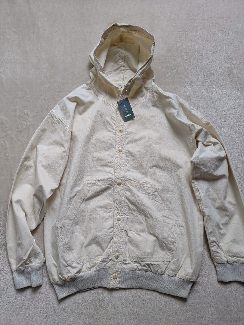 新品　remilla　カイトフード　Ｌ　キナリ