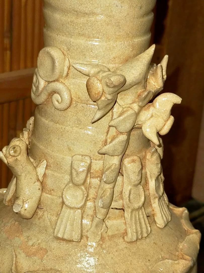 ♥値下げ！中国　白釉　花瓶　発掘品　カケあり　桐箱付き　出土品　骨董　古玩