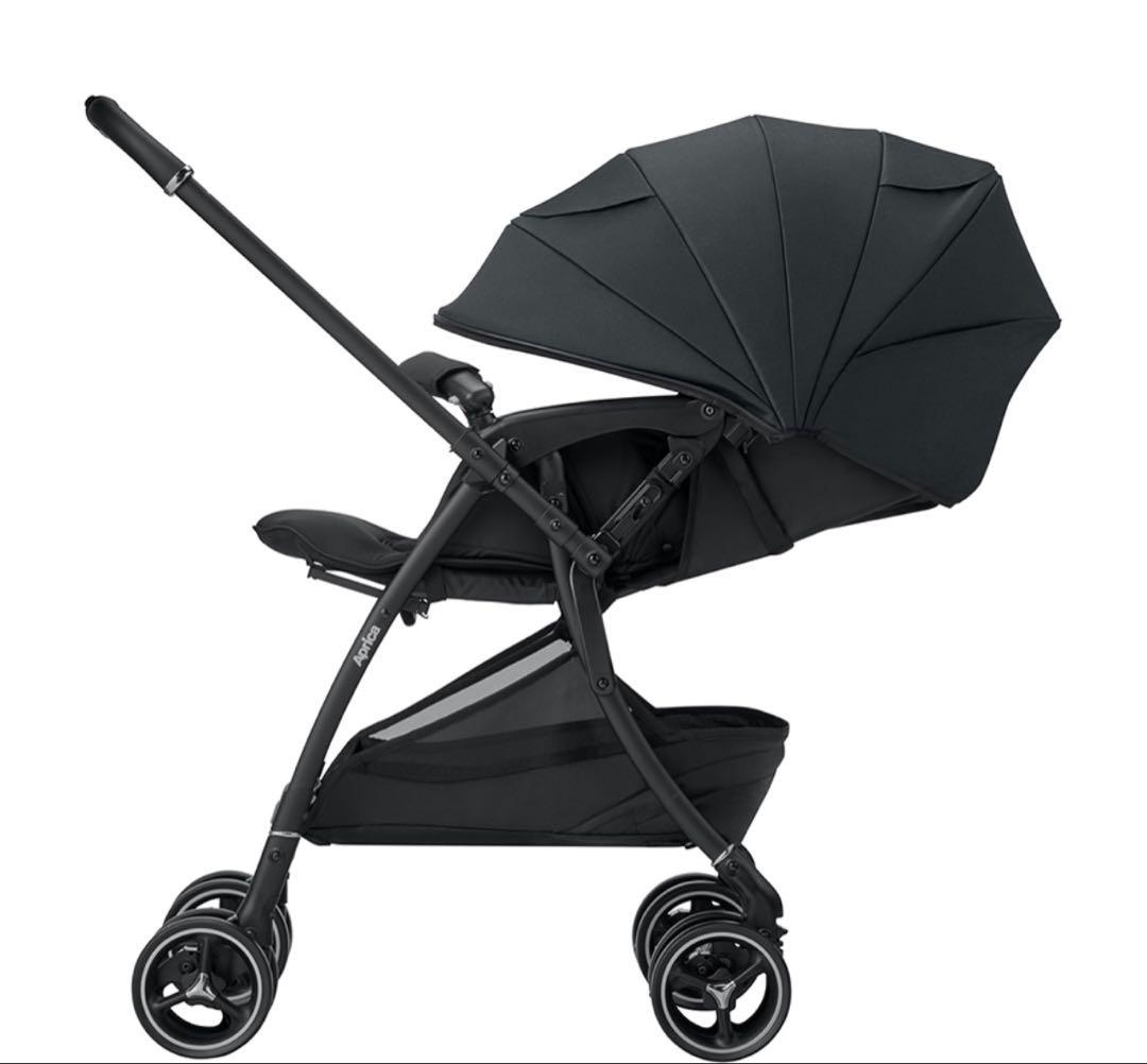 週末セール! アップリカ　ラクーナクッションフリーACブラック雨よけカバー付き