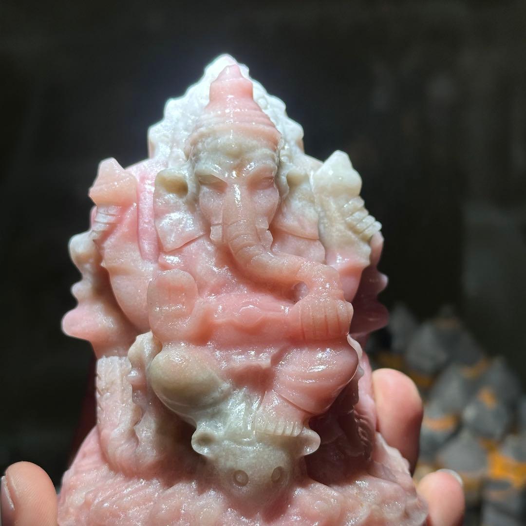天然石ピンクオパールのガネーシャ　置物　彫り物G.266
