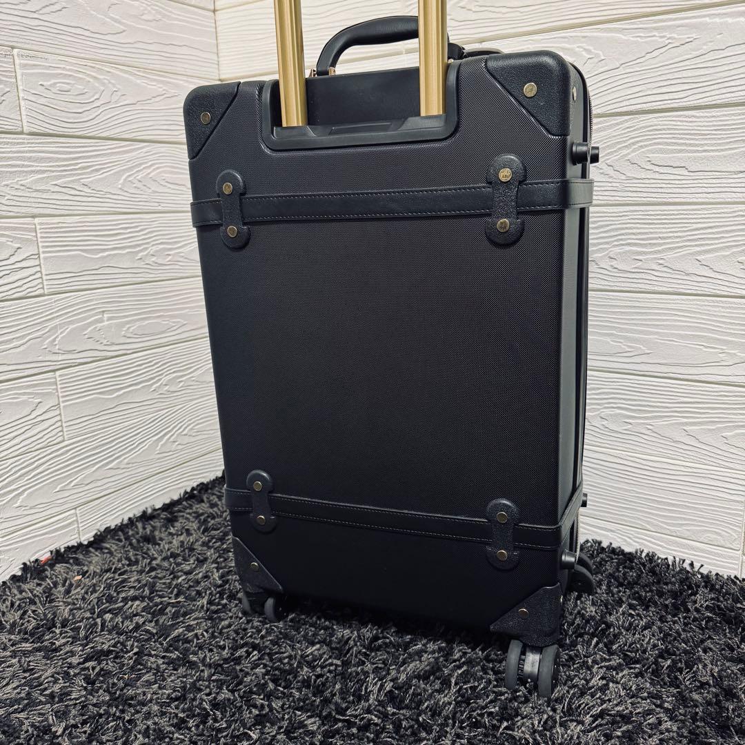 ま*ろ様 限定品　サンリオ　キャリーケース　スーツケース　　おめかし天使　マイメ