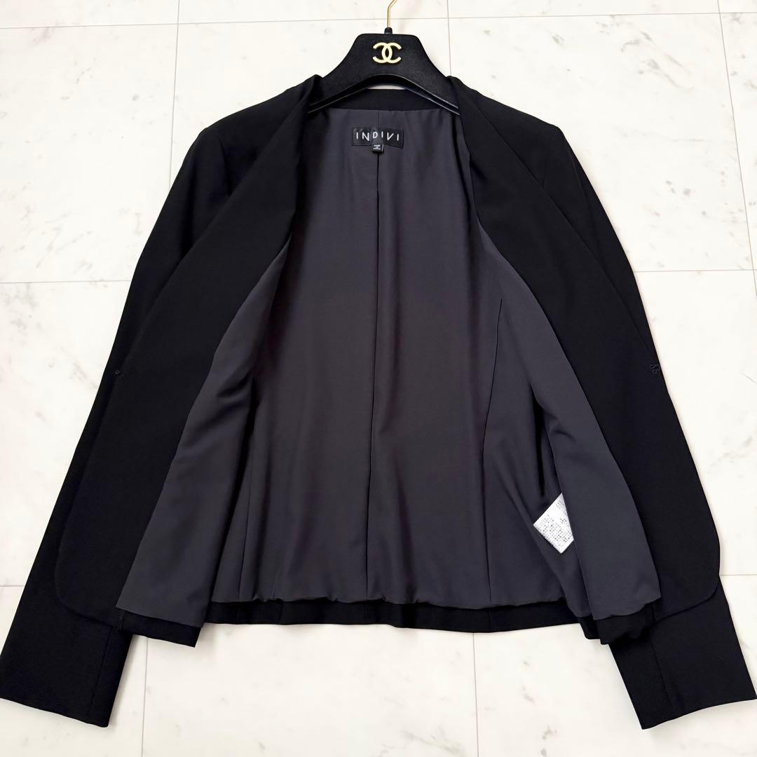極美品❤️2024　INDIVI インディヴィ　パンツスーツ　ノーカラー　黒