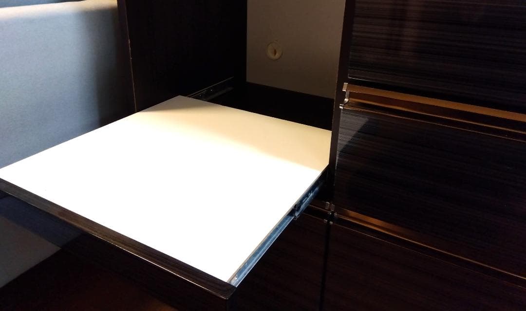 キッチンボード カップボード 鏡面仕上げ 高さ184cm ダークブラウン 美品