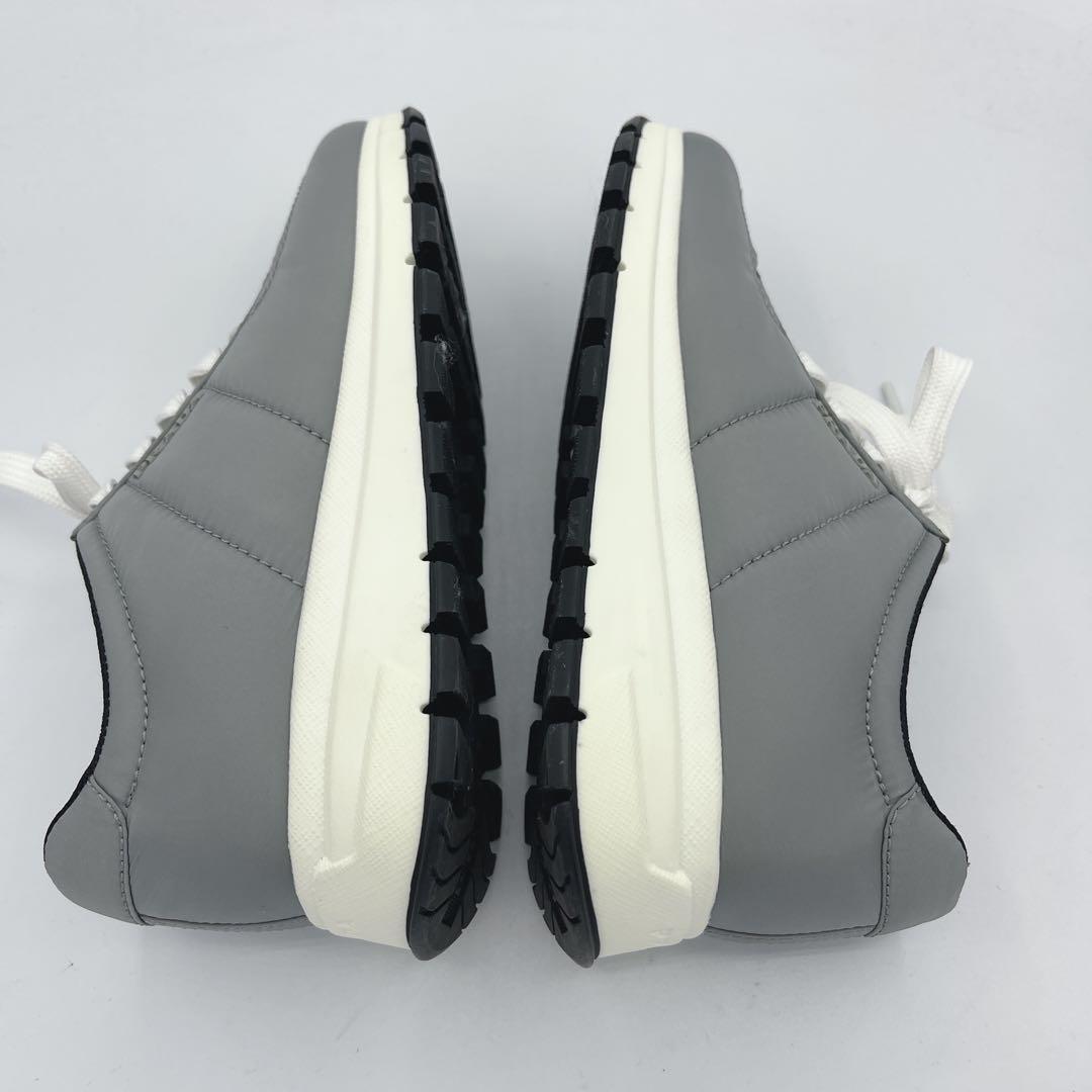 極美品　PRADA グレー　ナイロン スニーカー　36