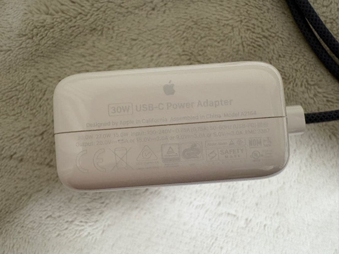 MacBook Air M3 8GB/256GB ミッドナイト 13インチ