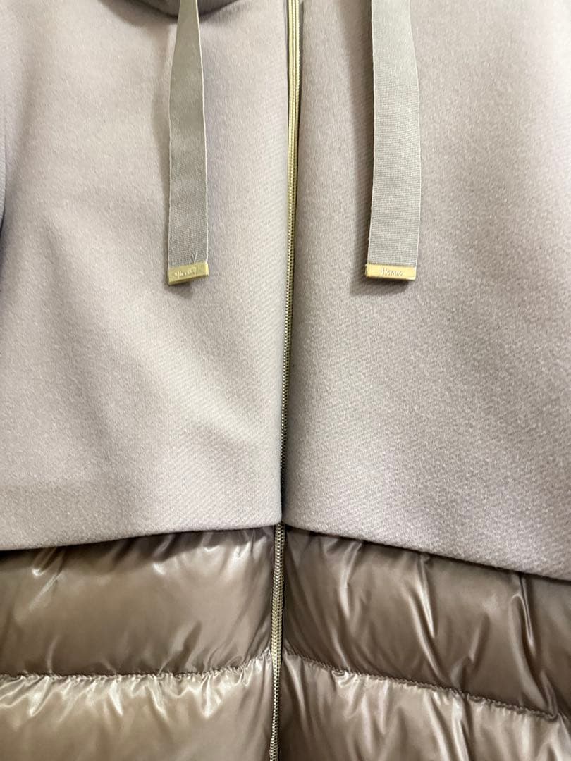 【HERNO】　ヘルノ　ダウンコート　切替ダウン　44 ベージュ