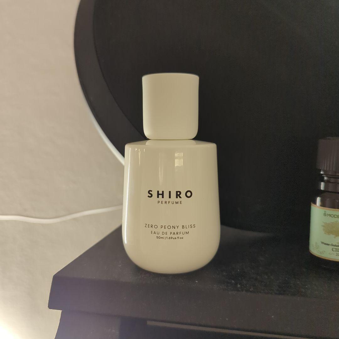 は*な様 SHIRO ゼロピオニー ブリス オードパルファン