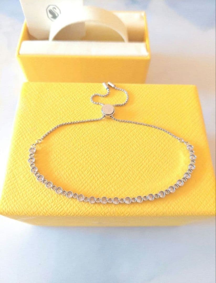 ほぼ新品 SWAROVSKI Matrix テニス ブレスレット スワロフスキー