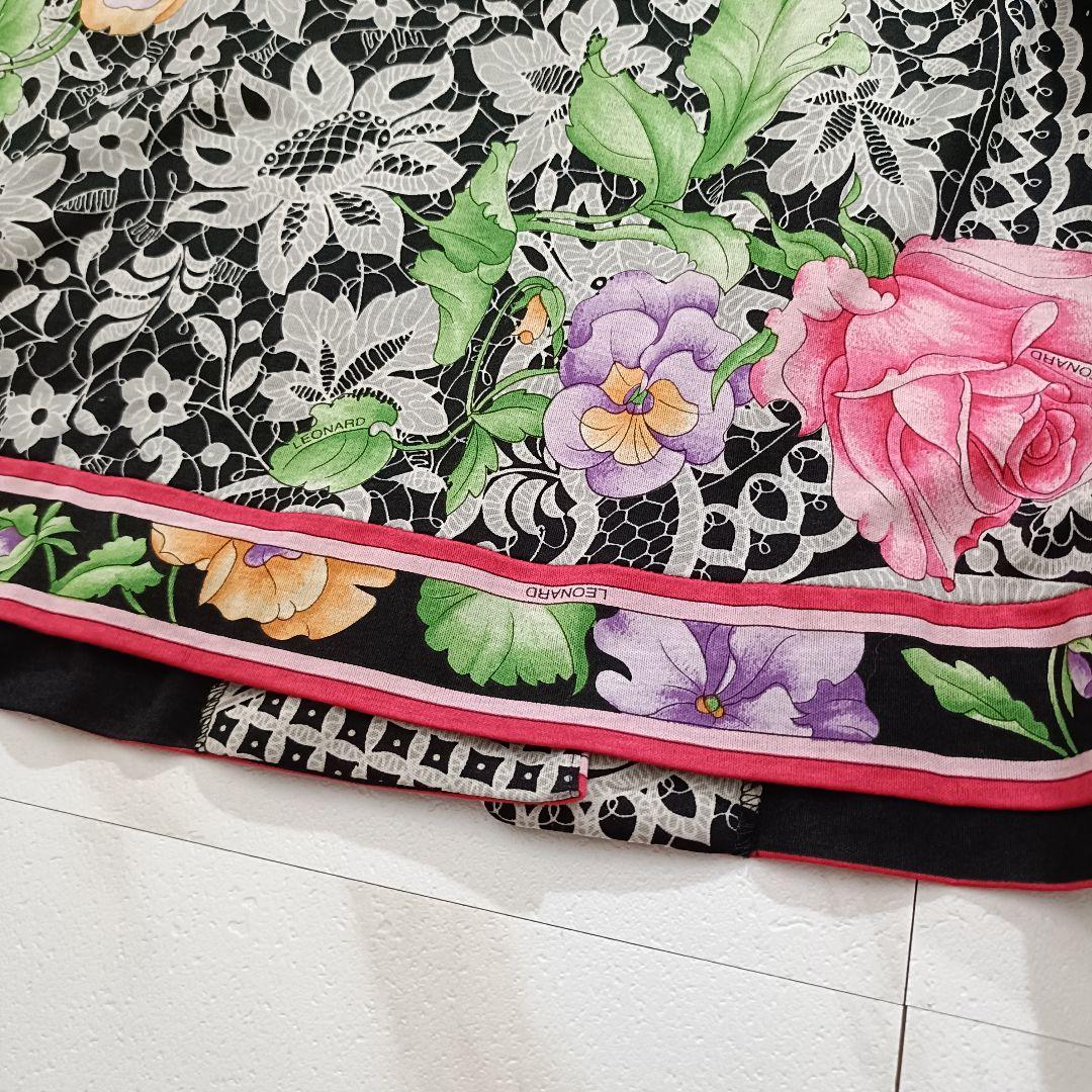 【未使用級✨️】レオナール ブラウスジャケット トリム 総柄