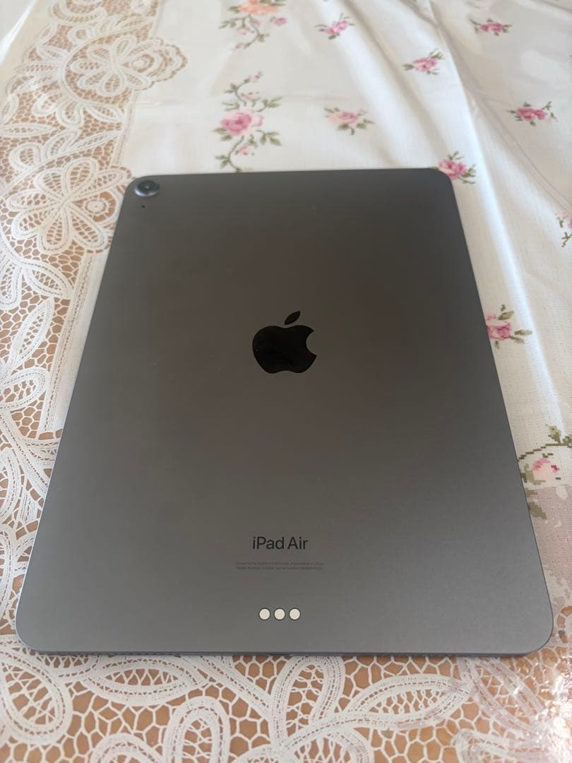 美品傷なしiPad Air5/5世代/64GB/wifiバッテリー最大容量96%