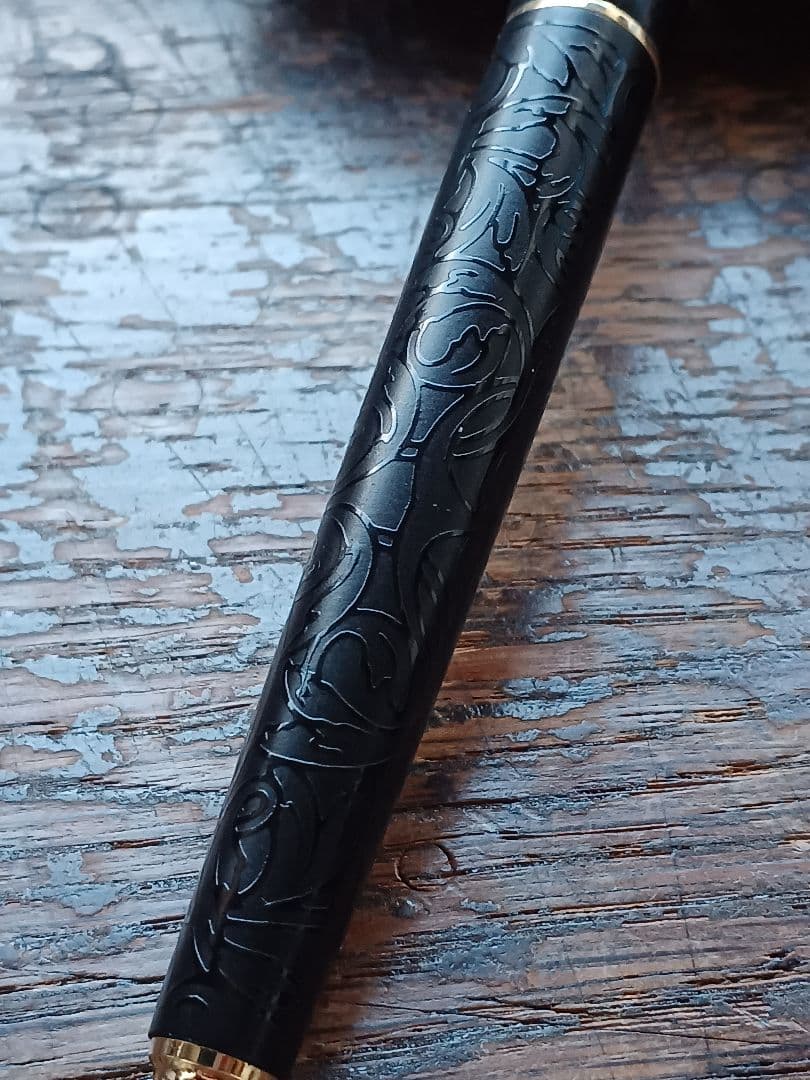 【メンテ済み】プラチナ　万年筆　唐草　18K　中字　美品　希少モデル