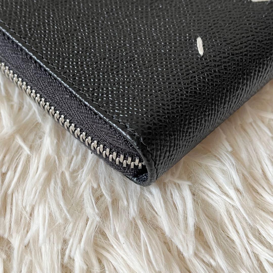 未使用級✨MAISON MARGIELA メゾンマルジェラ　二つ折り財布　レザー