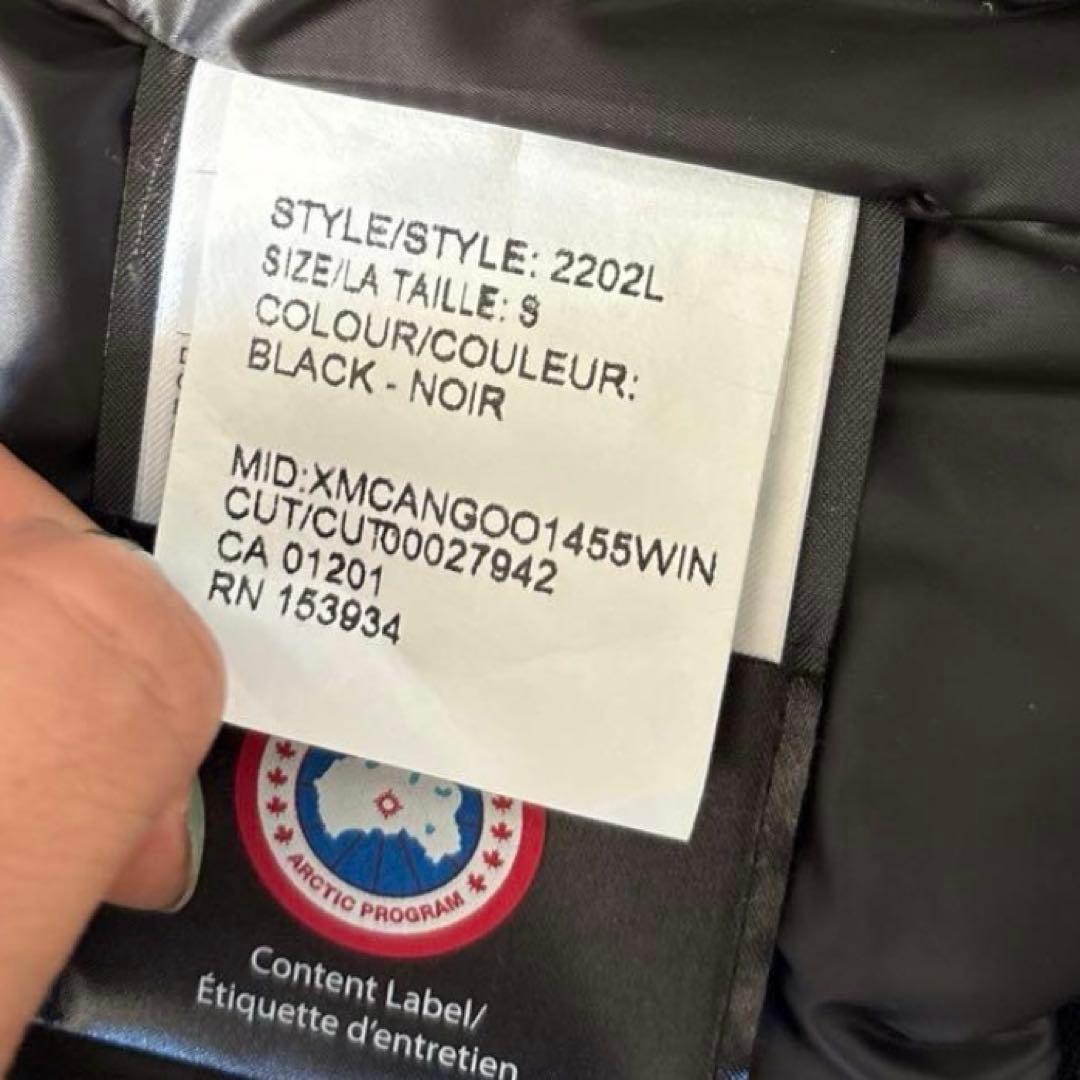 カナダグース フード付きダウンジャケット