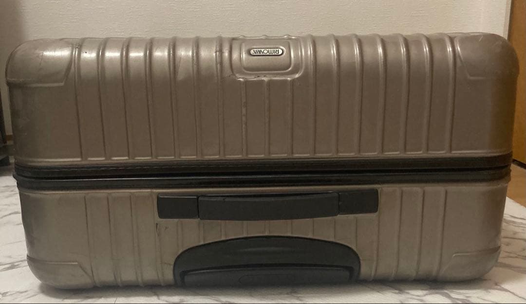RIMOWAサルサ 97L 4輪ス ーツケース正規品　美品 軽量　金　限定　日本