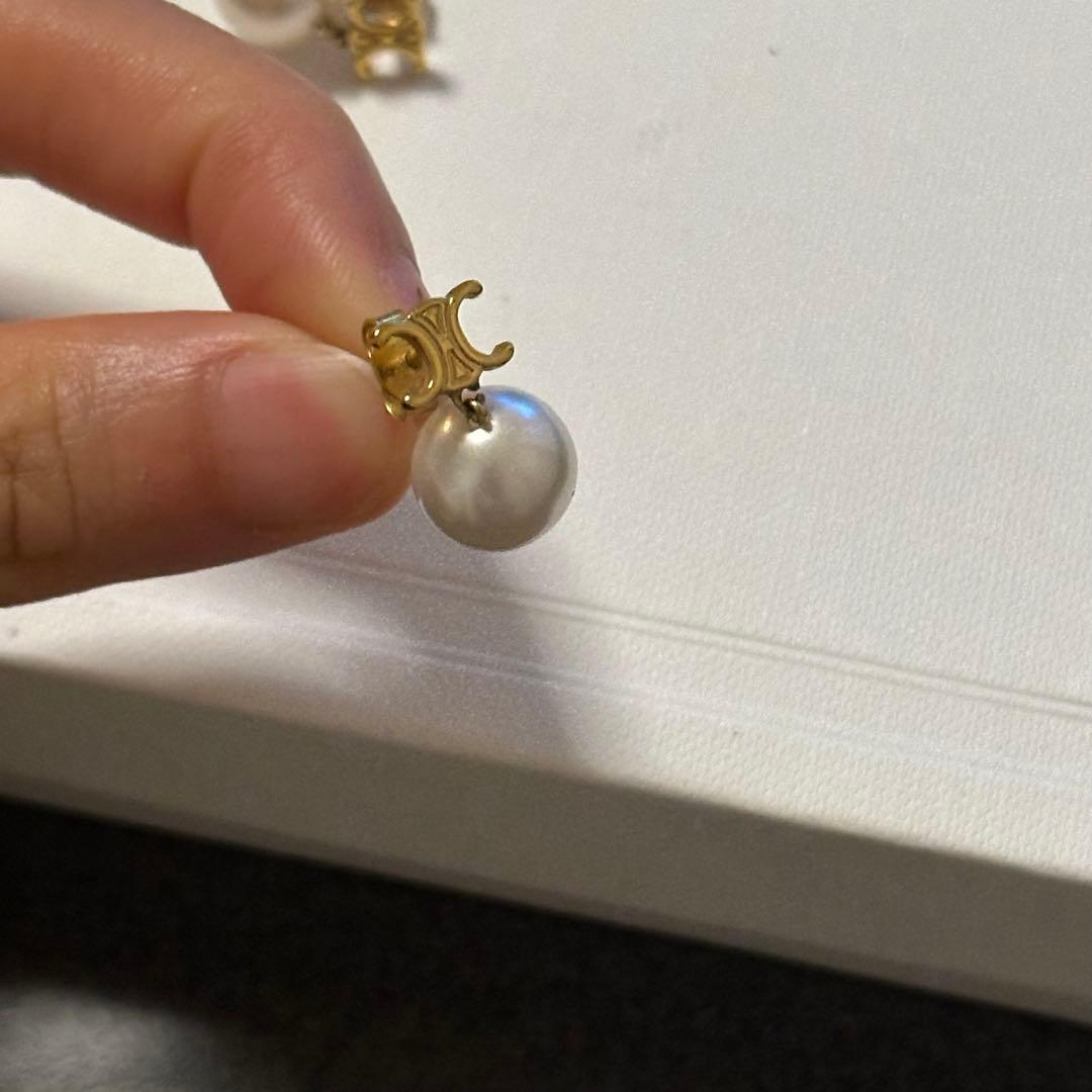 レ・ペルル CELINE ピアス / ゴールドフィニッシュ ブラス＆ガラスパール