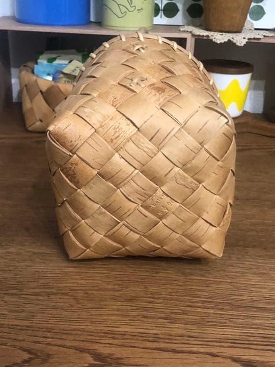 ビヨルク　Bjork ハンドル付白樺の根かがりバスケット