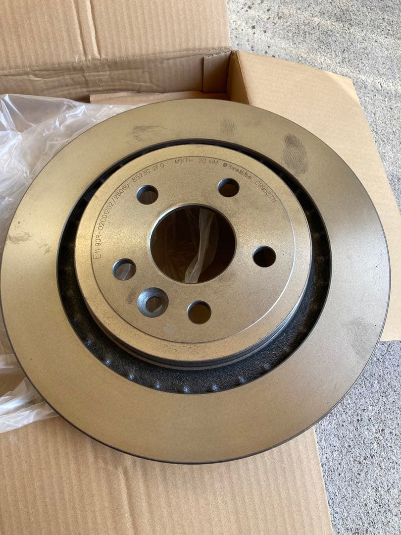 ブレンボディスクローターボルボv60s60 FB/FDリア左右セット　新品未使用