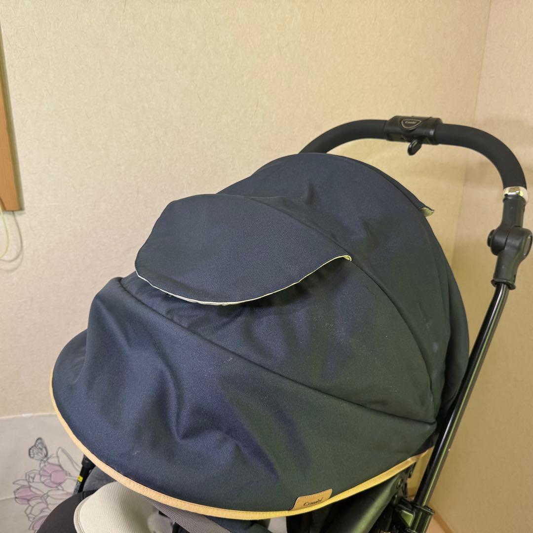 【美品】 Combi コンビ スゴカルα 4キャス Compact