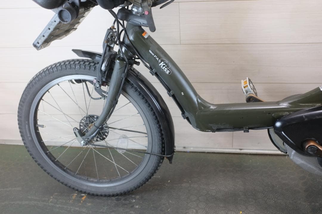 良品　新基準ヤマハPAS KISS　 20インチ 3段変速 8.7Ah充電器あり