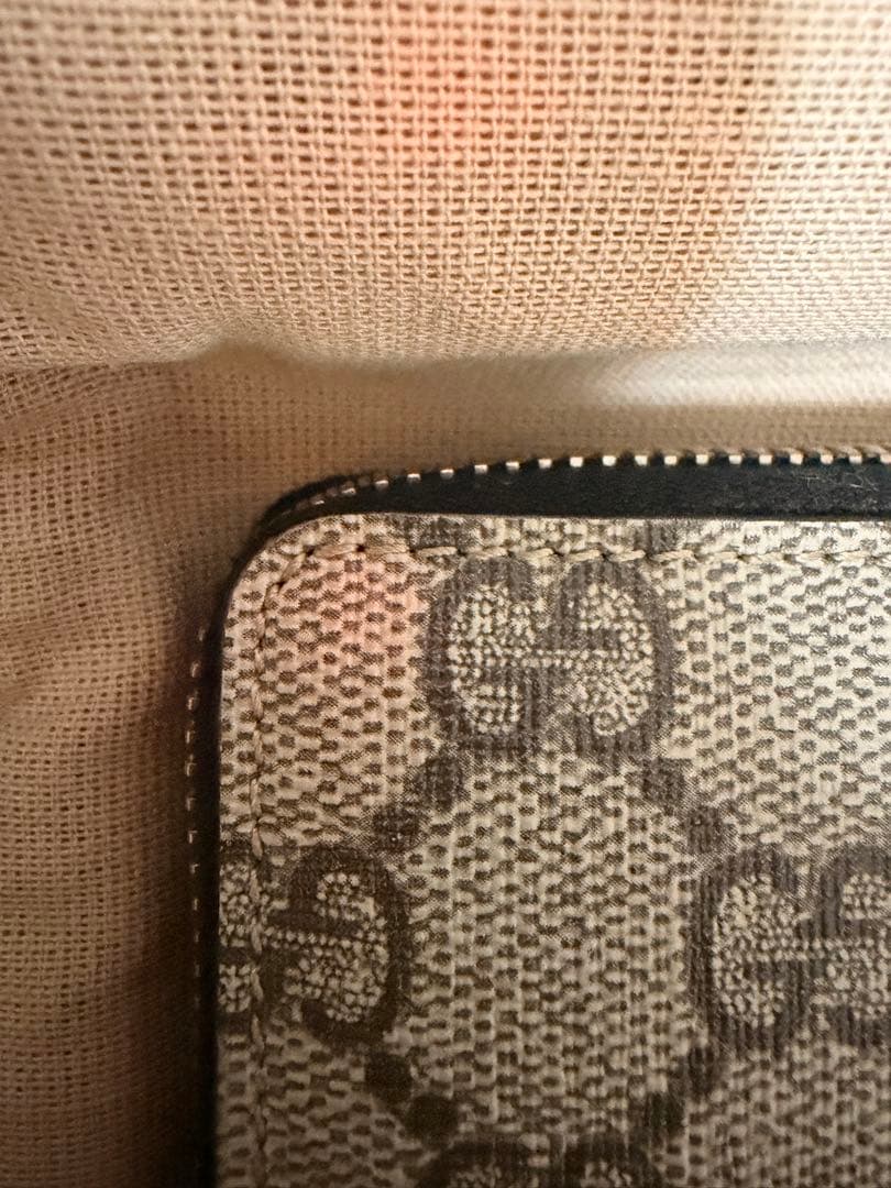 GUCCI GGキャンバス レザー 長財布