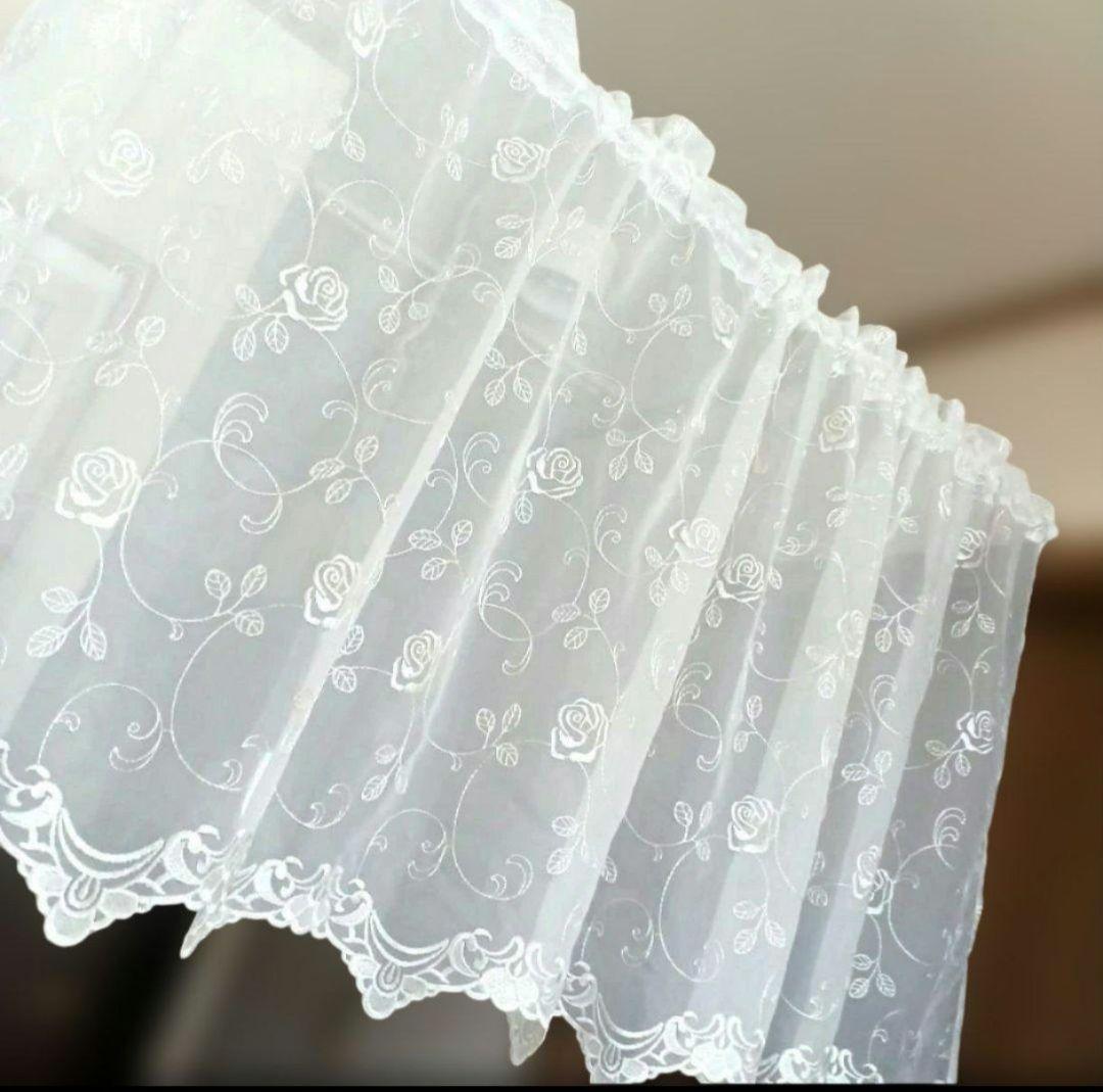 カフェカーテン【姫ちゃん様オーダー品　バラ刺繍トルコレース】ハンドメイド