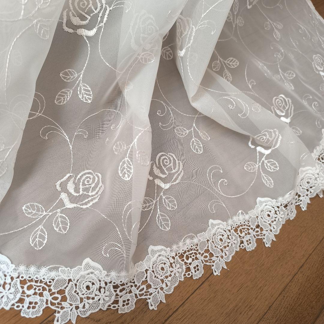 カフェカーテン【姫ちゃん様オーダー品　バラ刺繍トルコレース】ハンドメイド