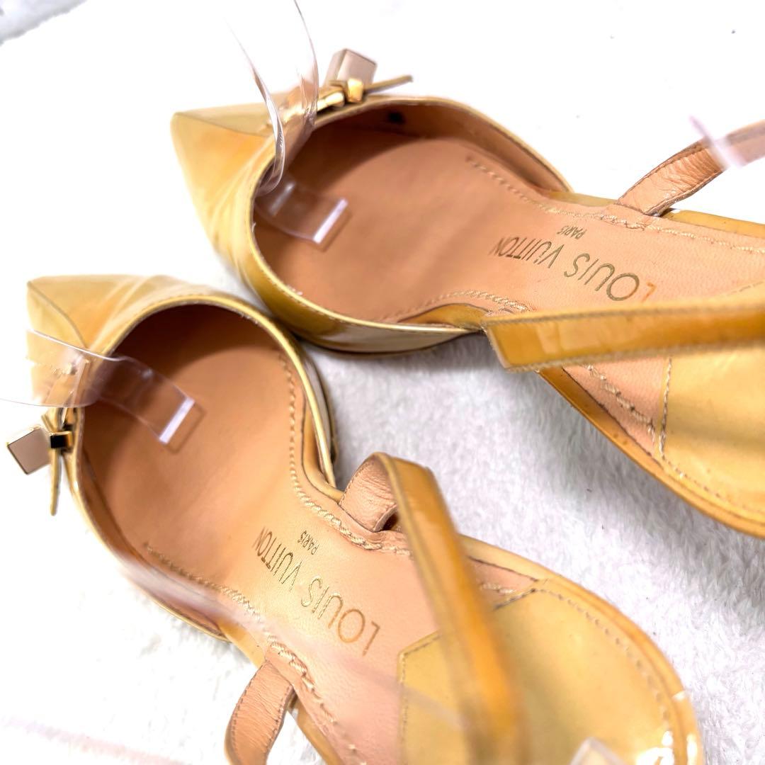 Louis Vuitton　ルイヴィトン　LVロゴ　キューブチャーム　パンプス