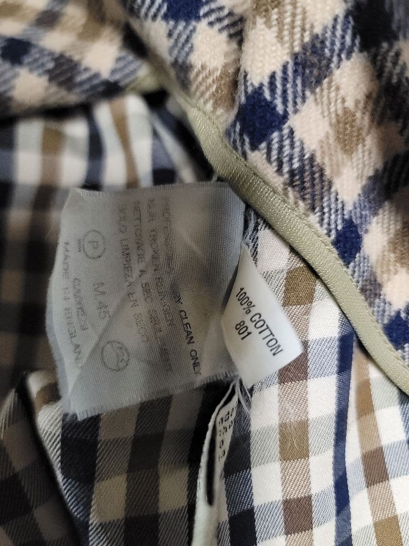 アクアスキュータム　ステンカラーコート