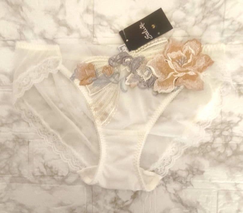 サルート★84G[STJ284 L丈80/PTJ784 L]IV 大女優