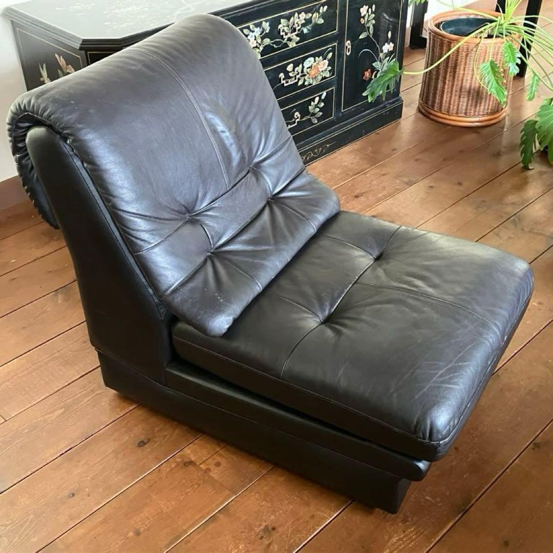 カリモク1人用レザーソファ 黒 中古家具 昭和レトロ