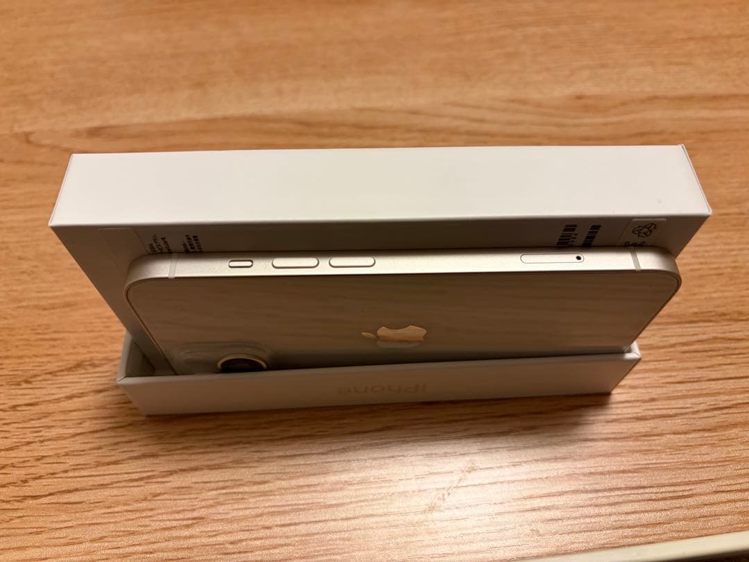 iPhone14 128GB スターライト