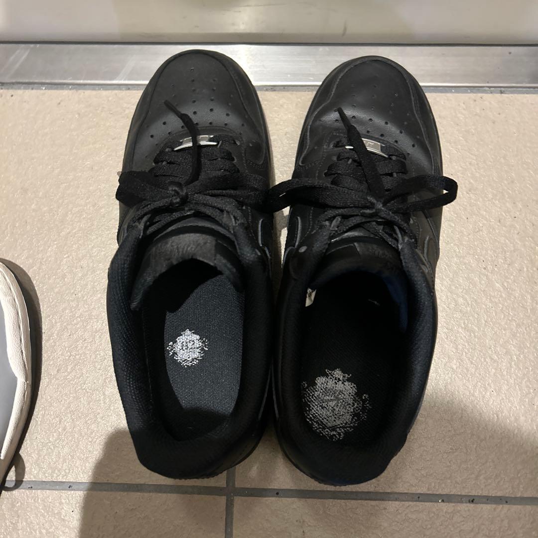 だ*ん様 Nike Air Force 1 ブラックスニーカー