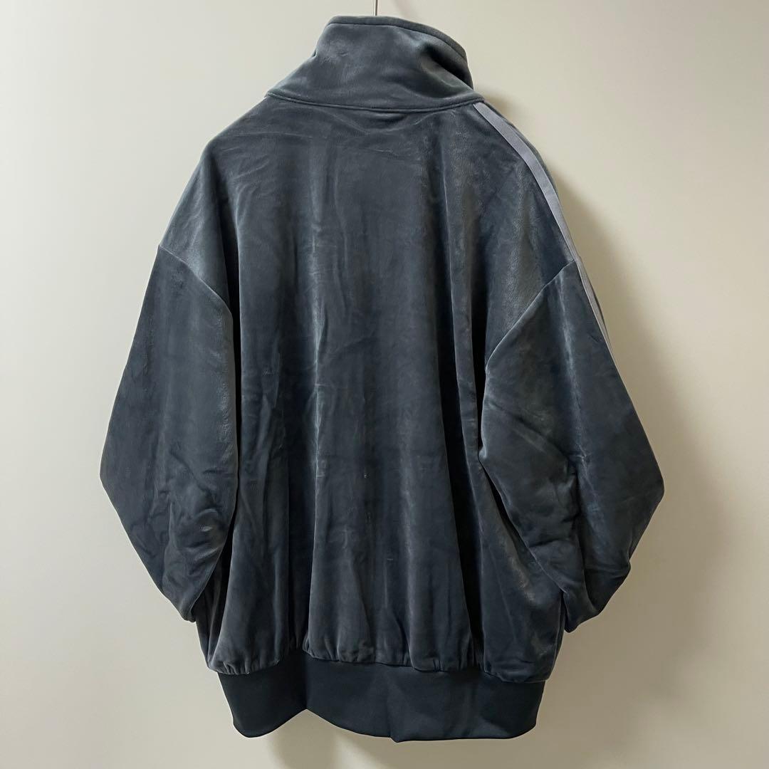 新品XS】当日発送アディダス　ファイヤーバード ベロアトラックトップ グレー