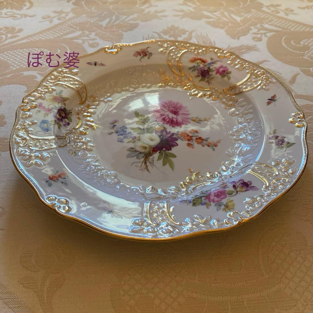【古マイセン】金彩 花絵皿「ノイマルセイユ／フラワーブーケと昆虫」2枚