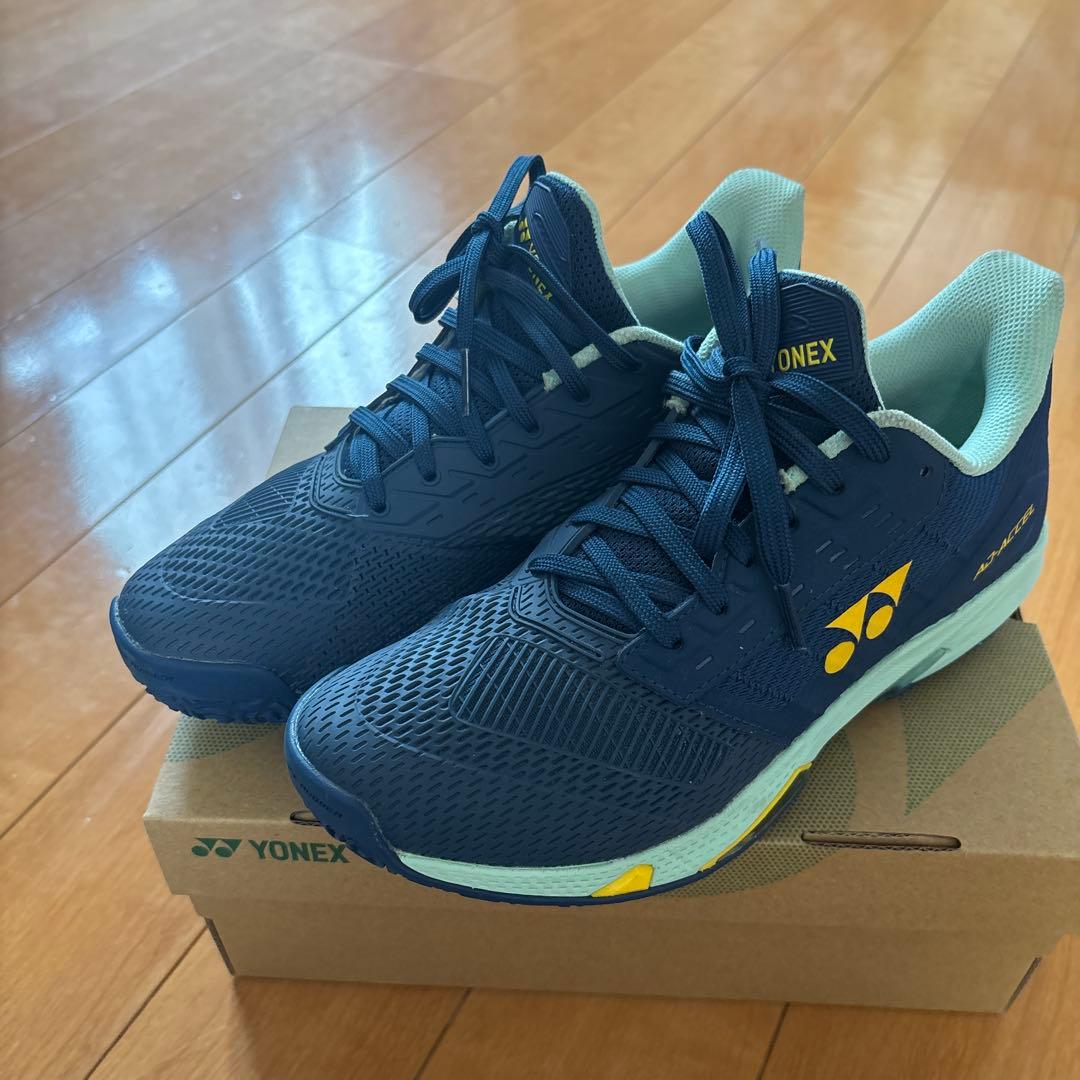 ⭐︎値引き中⭐︎ヨネックス　テニスシューズ　23.5cm